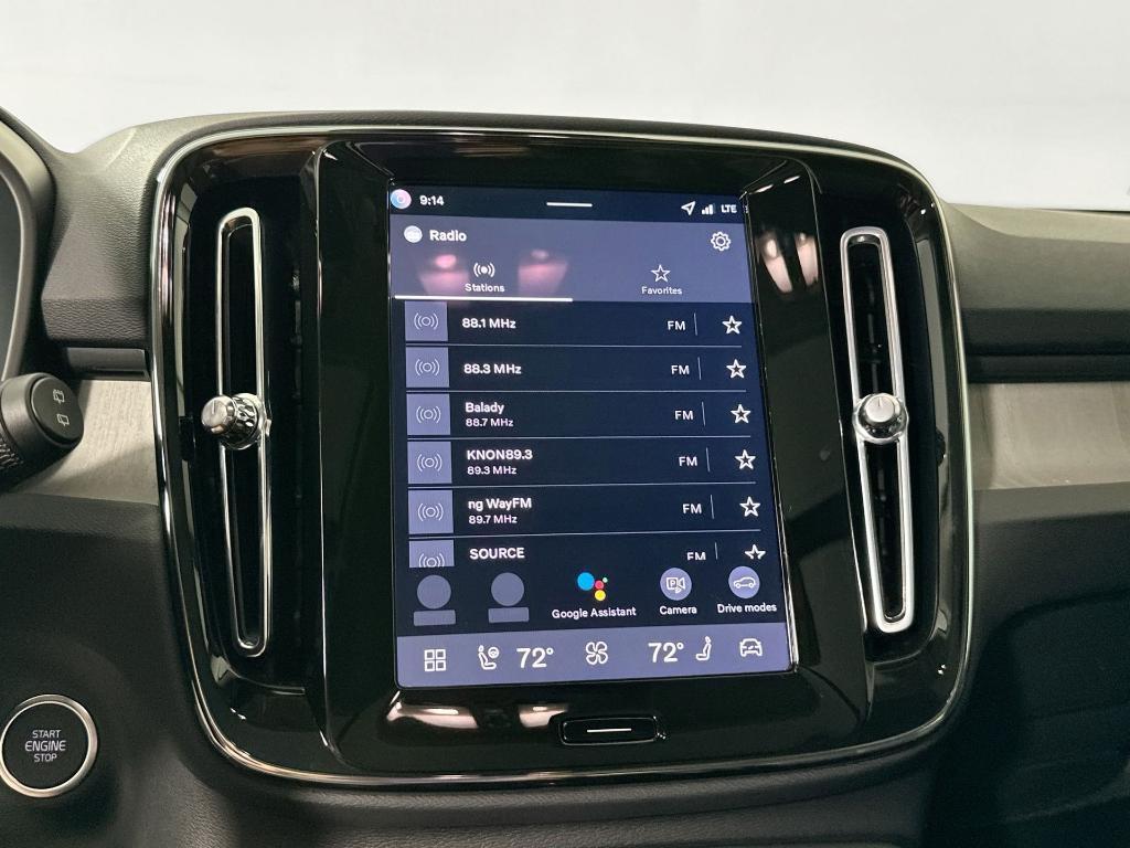 new 2026 Volvo XC40 car