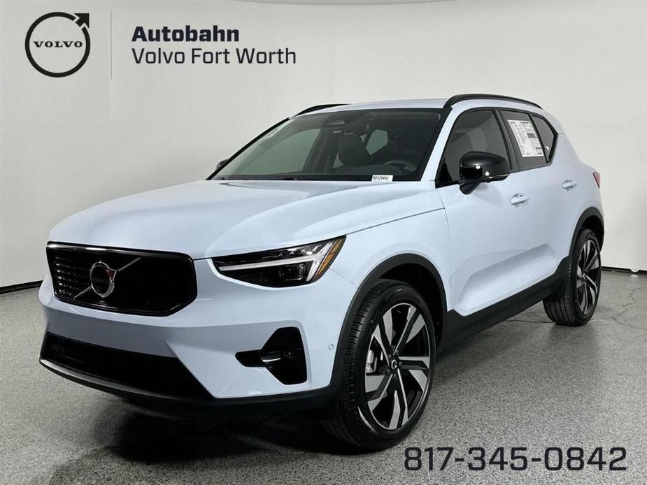 new 2024 Volvo XC40 car, priced at $45,991