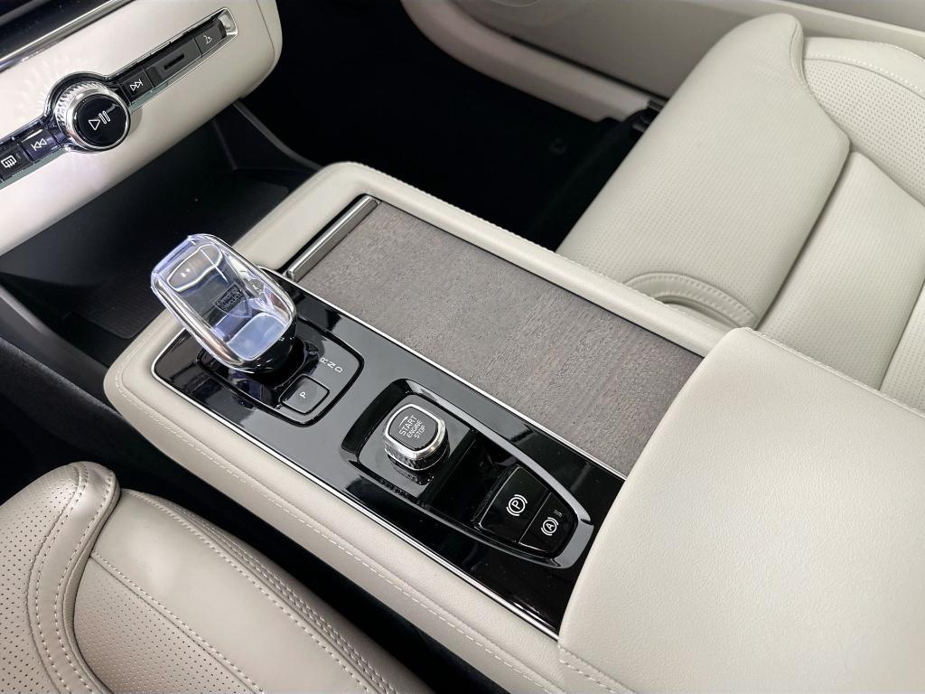 new 2026 Volvo XC90 car, priced at $81,245