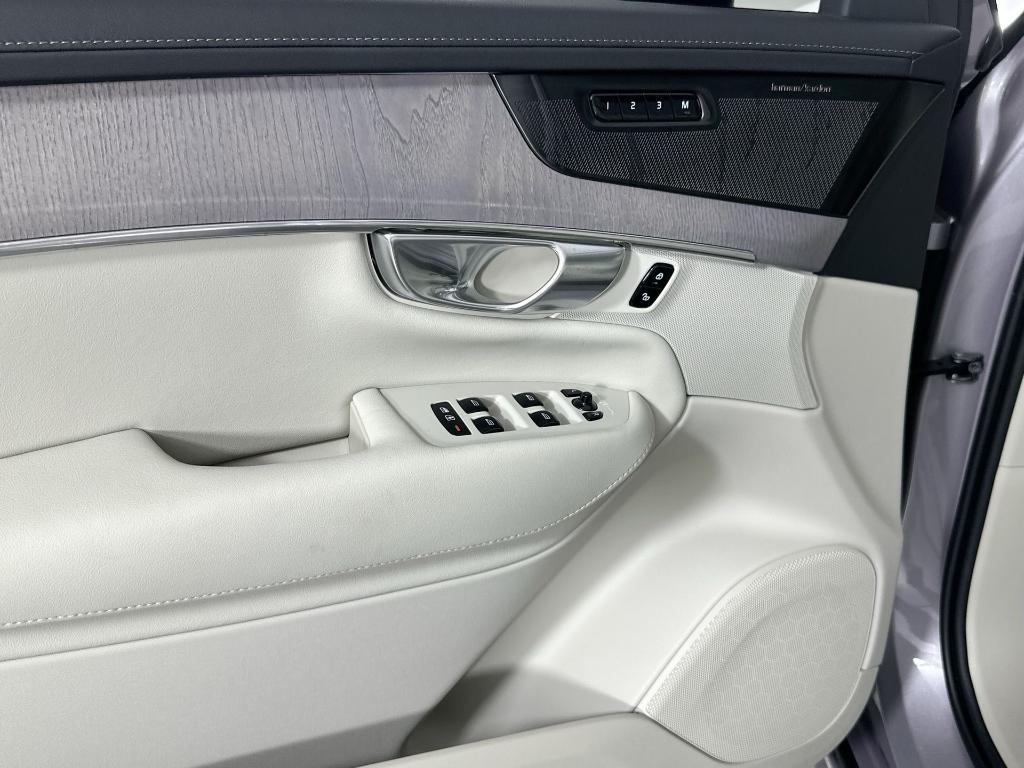 new 2026 Volvo XC90 car, priced at $81,245