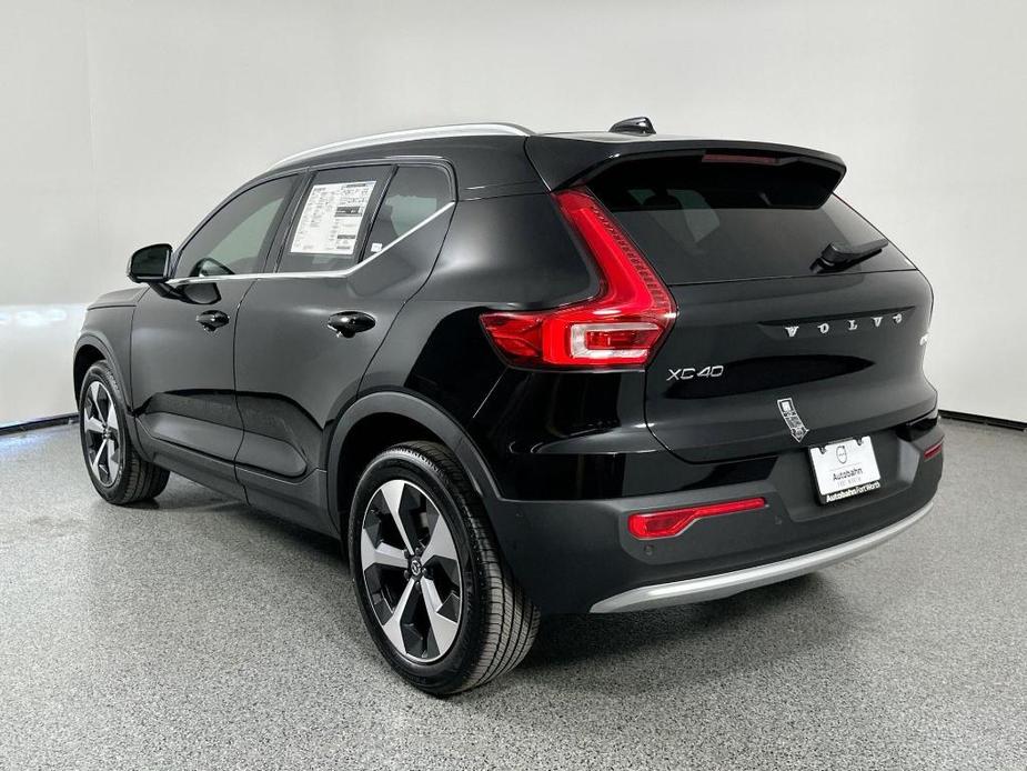 new 2025 Volvo XC40 car, priced at $44,815