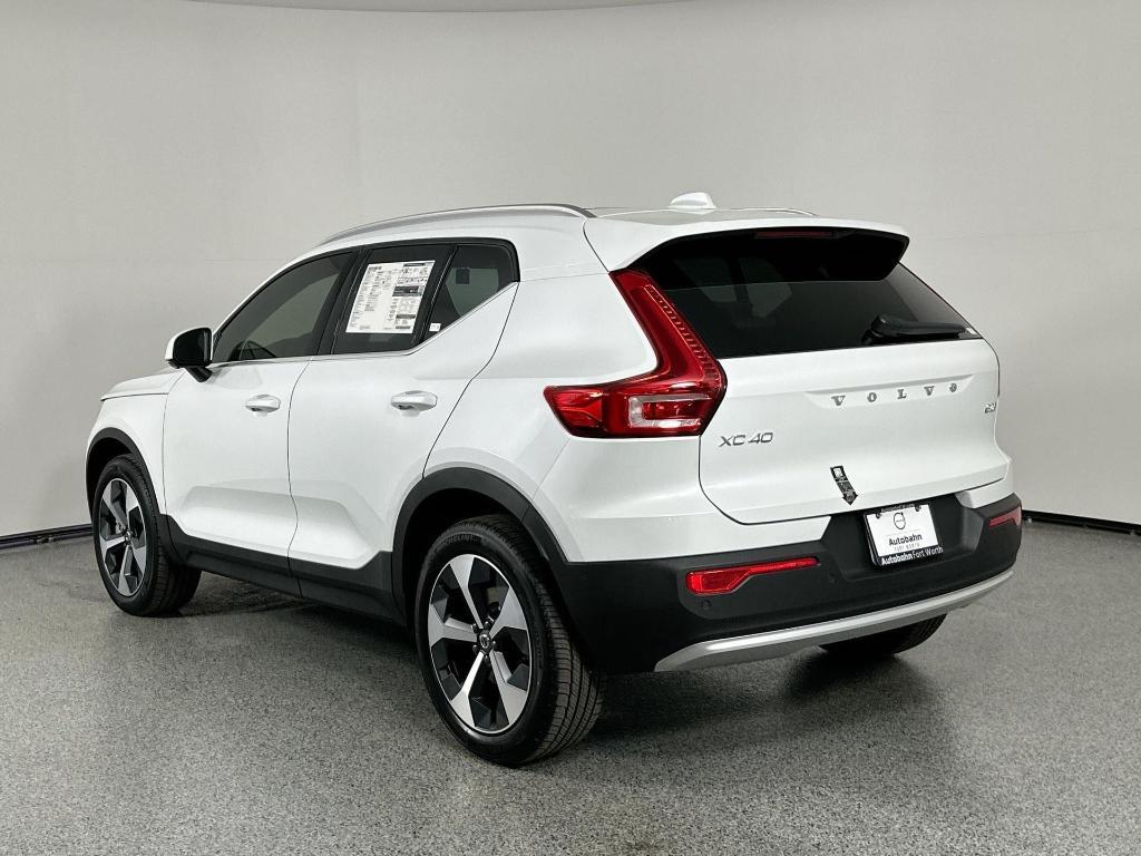 new 2025 Volvo XC40 car, priced at $45,765