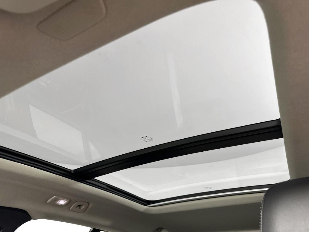 new 2025 Volvo XC40 car, priced at $47,820