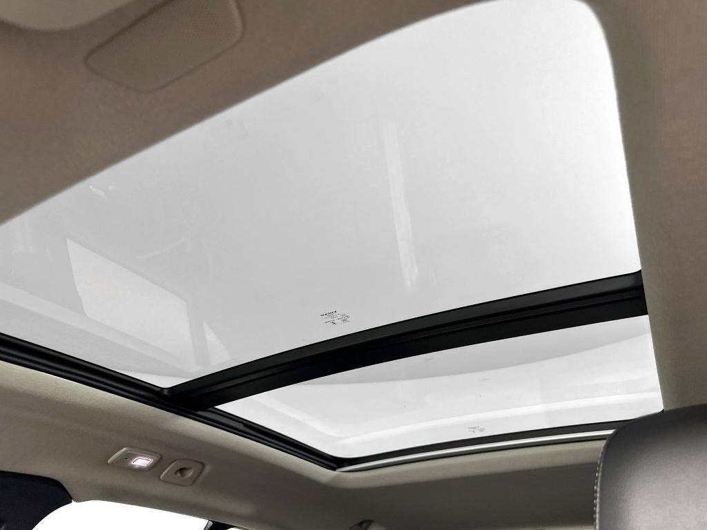 new 2025 Volvo XC40 car, priced at $42,820