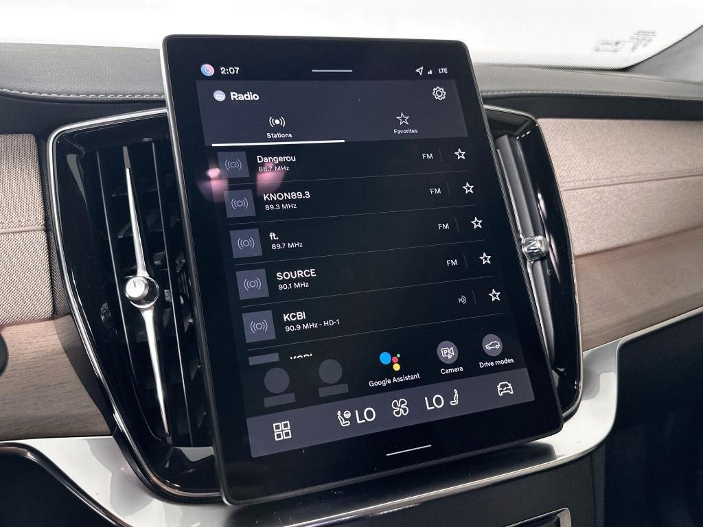 new 2026 Volvo XC90 car, priced at $71,825