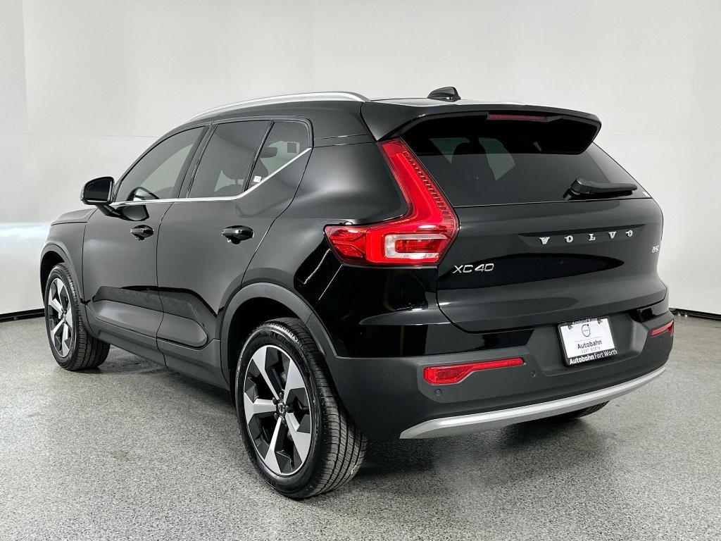 new 2025 Volvo XC40 car, priced at $37,465