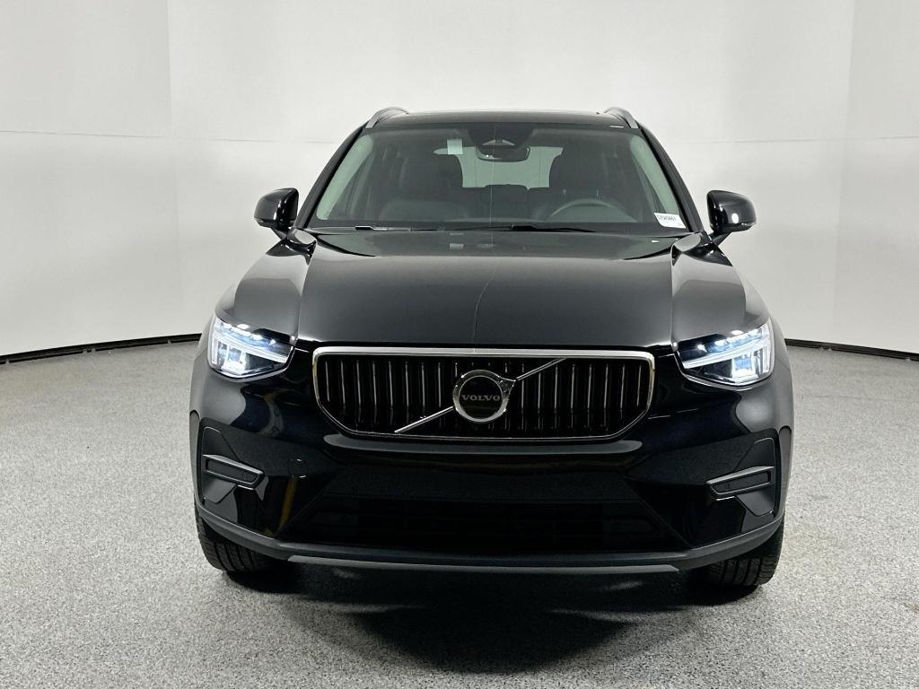 new 2025 Volvo XC40 car, priced at $43,715