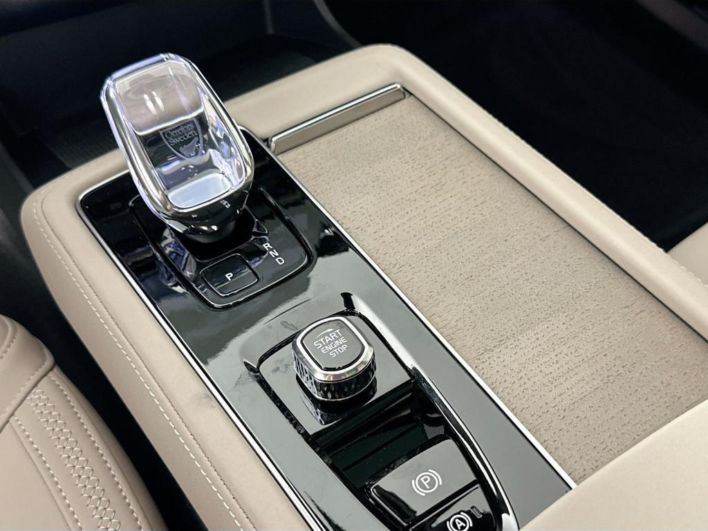 new 2025 Volvo XC90 Plug-In Hybrid car, priced at $77,655