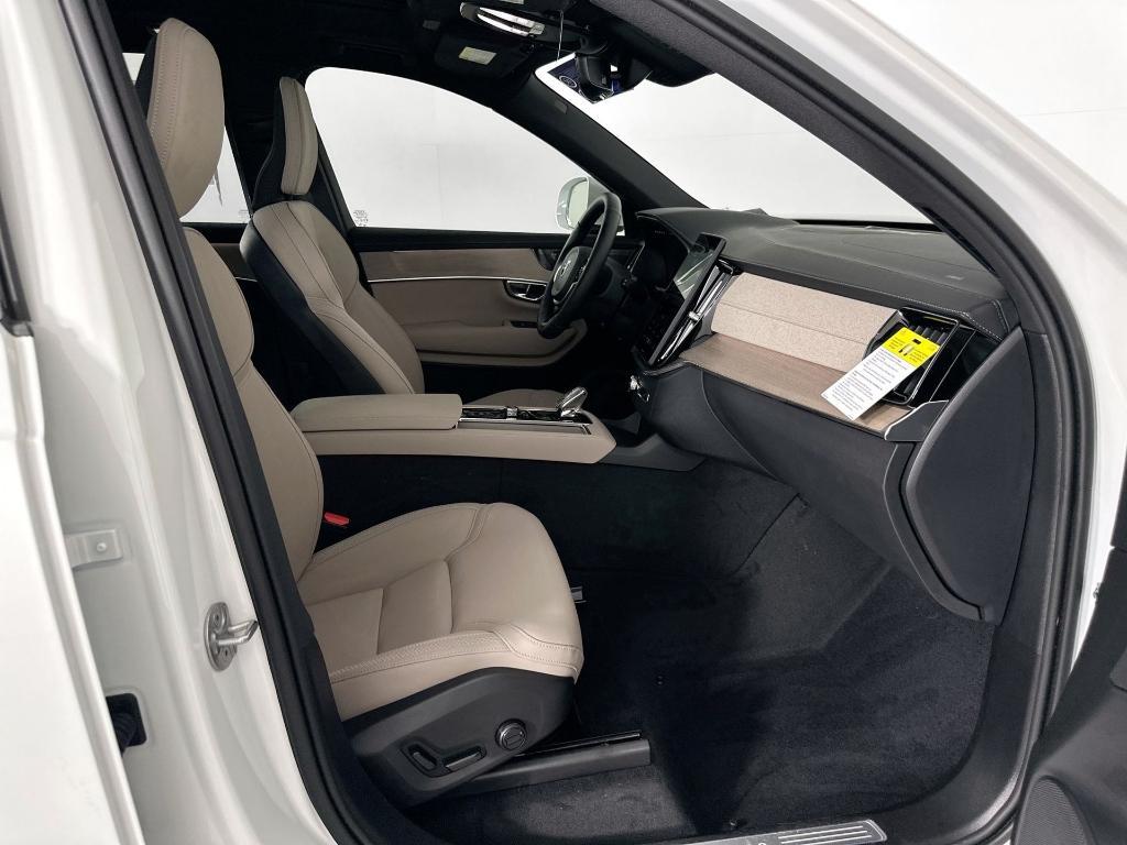new 2025 Volvo XC90 Plug-In Hybrid car, priced at $77,655