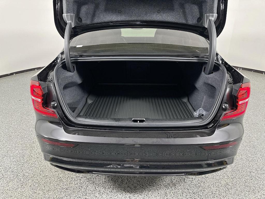 new 2025 Volvo S60 car, priced at $44,890