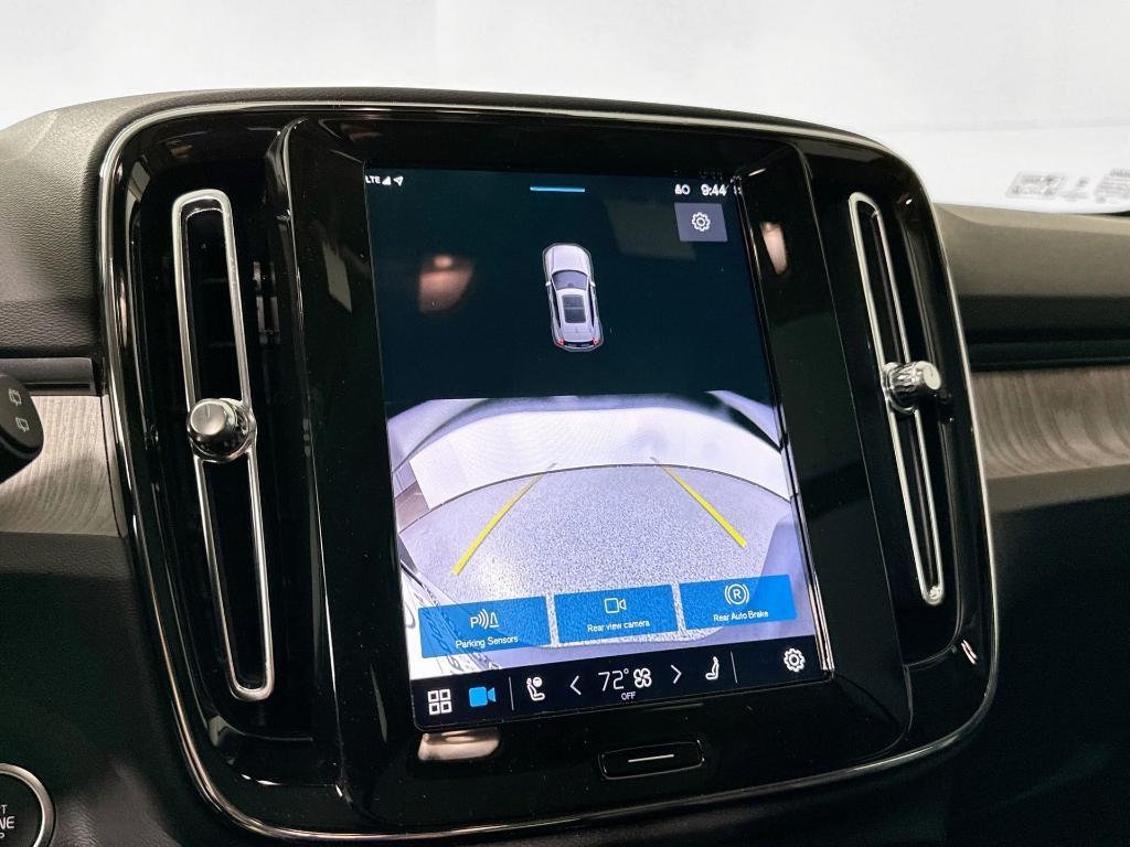 new 2025 Volvo XC40 car, priced at $39,035