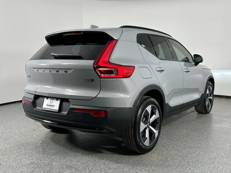 new 2024 Volvo XC40 car, priced at $42,991