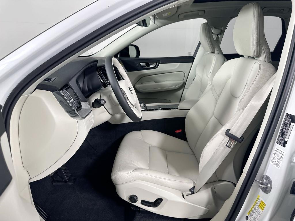 new 2025 Volvo XC60 Plug-In Hybrid car, priced at $66,260