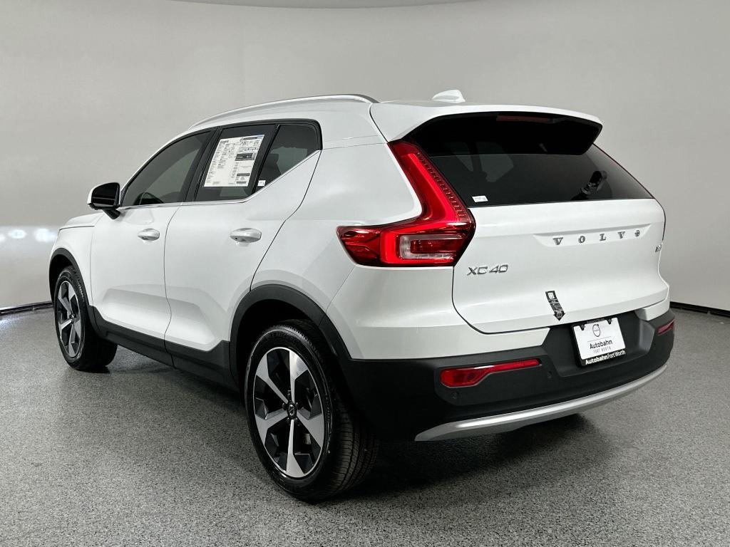 new 2025 Volvo XC40 car, priced at $46,491