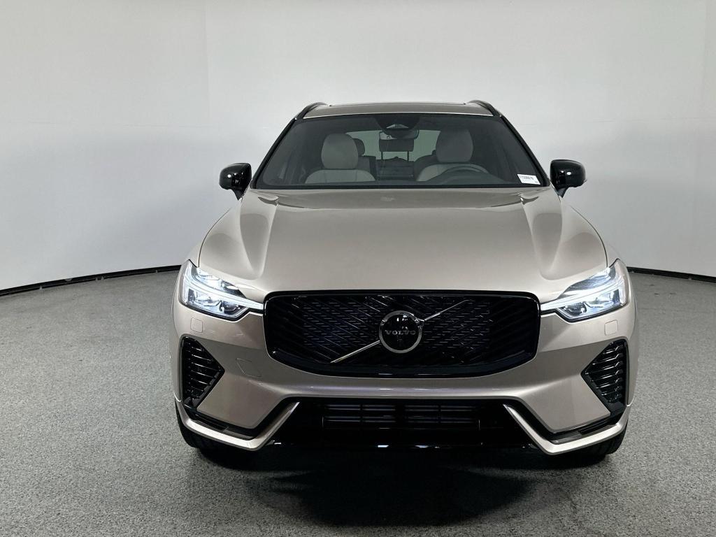 new 2026 Volvo XC60 Plug-In Hybrid car, priced at $69,285