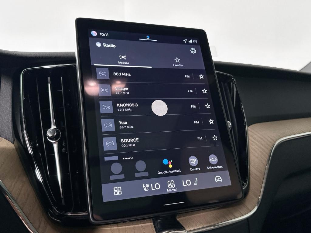 new 2026 Volvo XC60 Plug-In Hybrid car, priced at $69,285