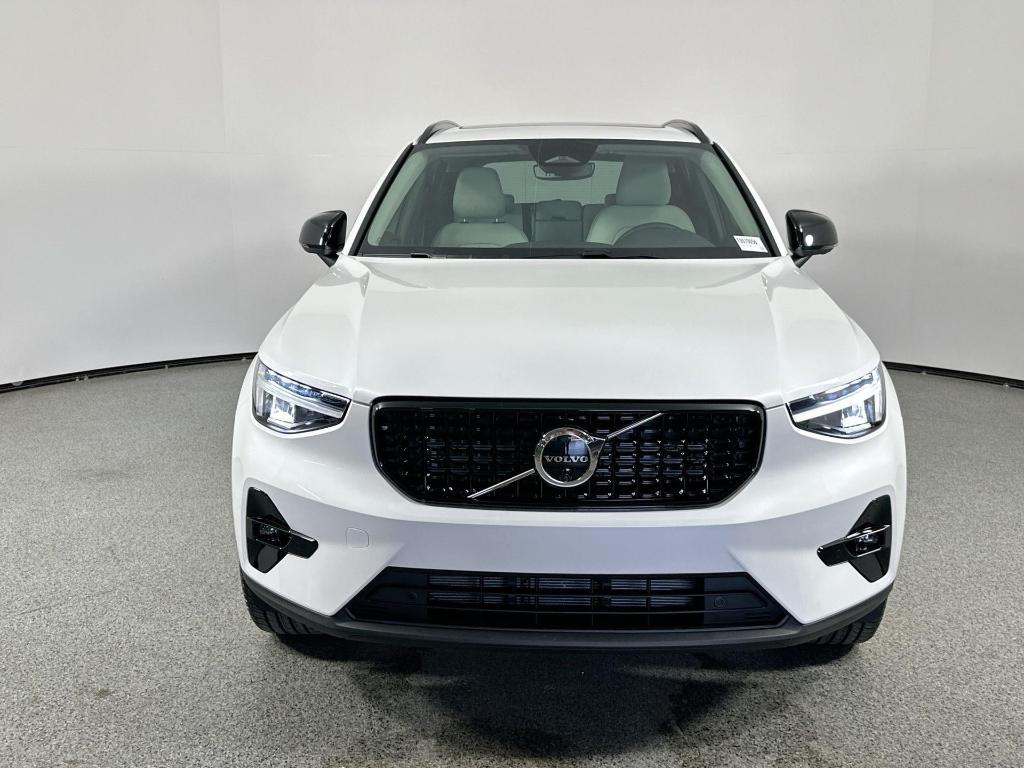 new 2026 Volvo XC40 car, priced at $49,800