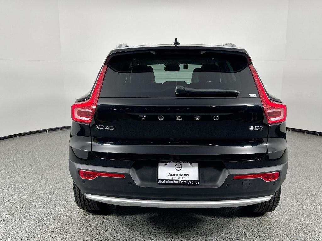 new 2025 Volvo XC40 car, priced at $47,335