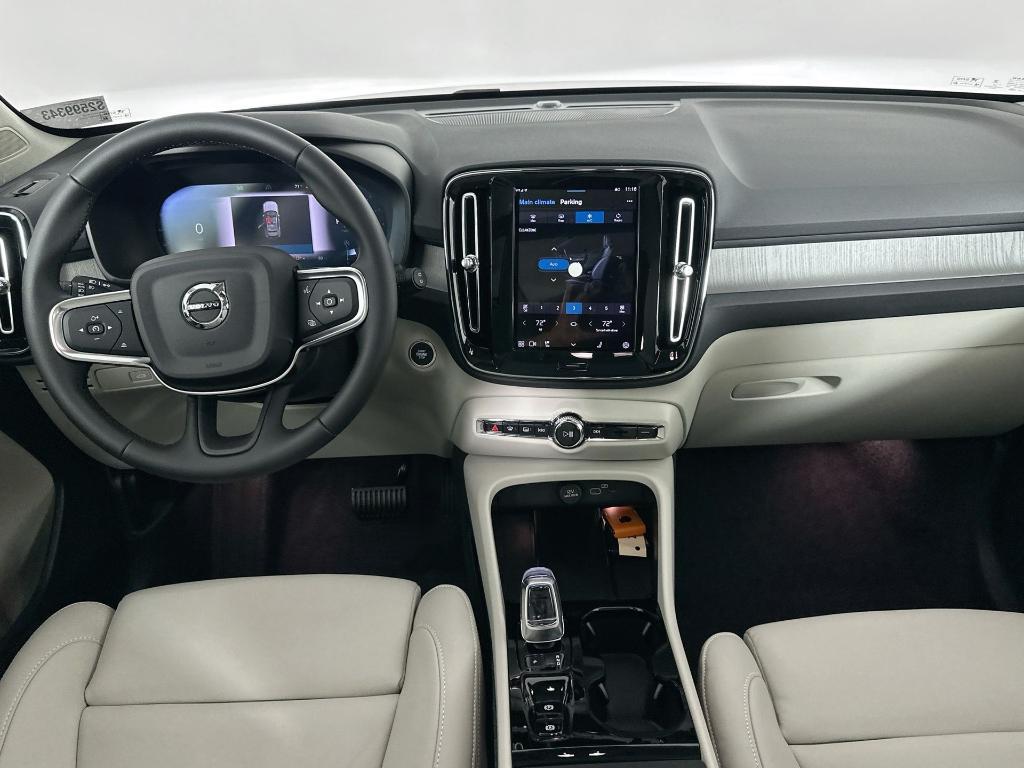 new 2025 Volvo XC40 car, priced at $43,441