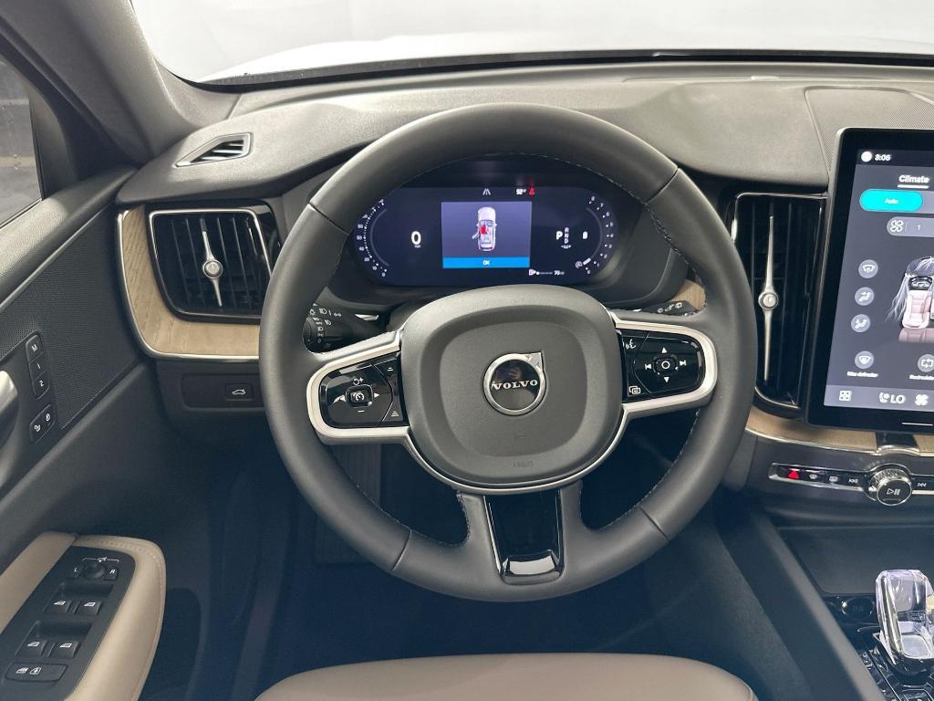 new 2026 Volvo XC60 car, priced at $57,985