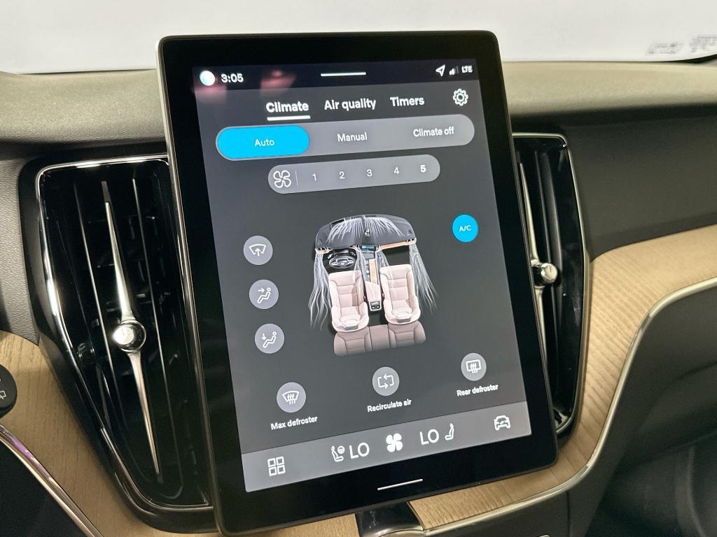 new 2026 Volvo XC60 car, priced at $57,985