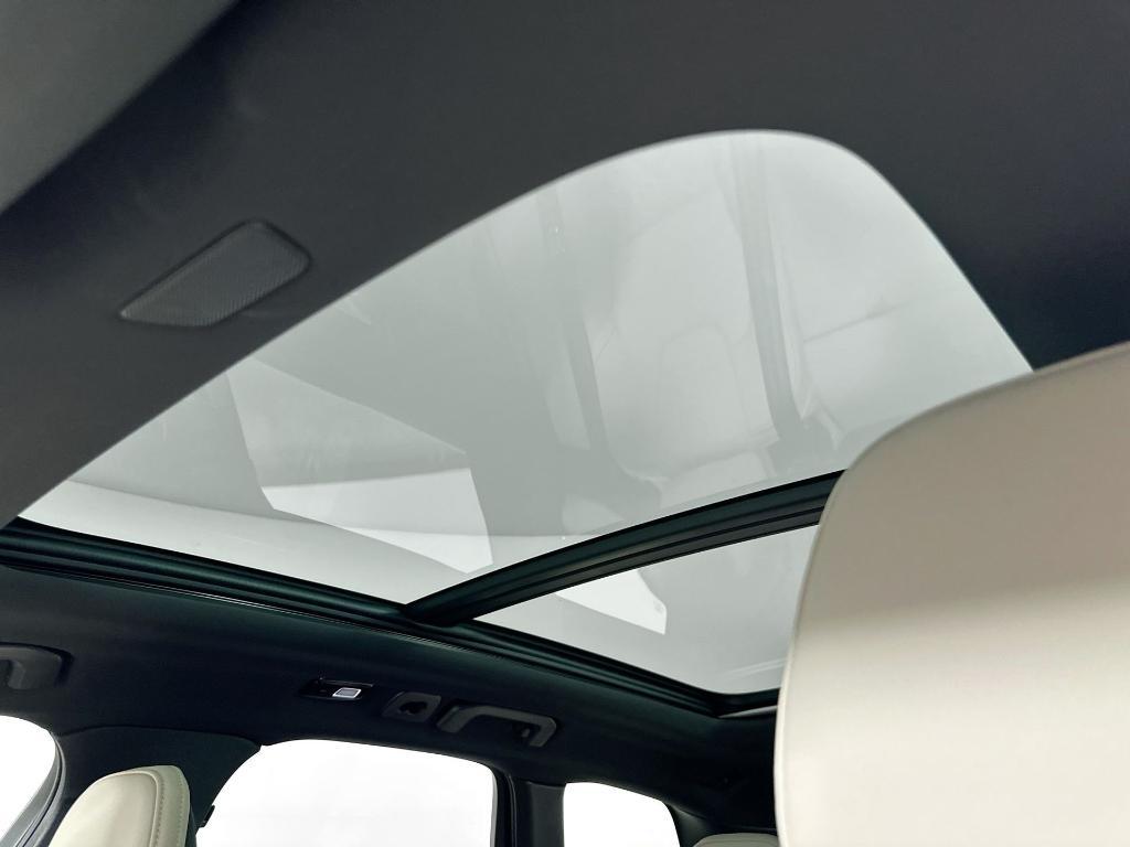 new 2026 Volvo XC60 car, priced at $57,985