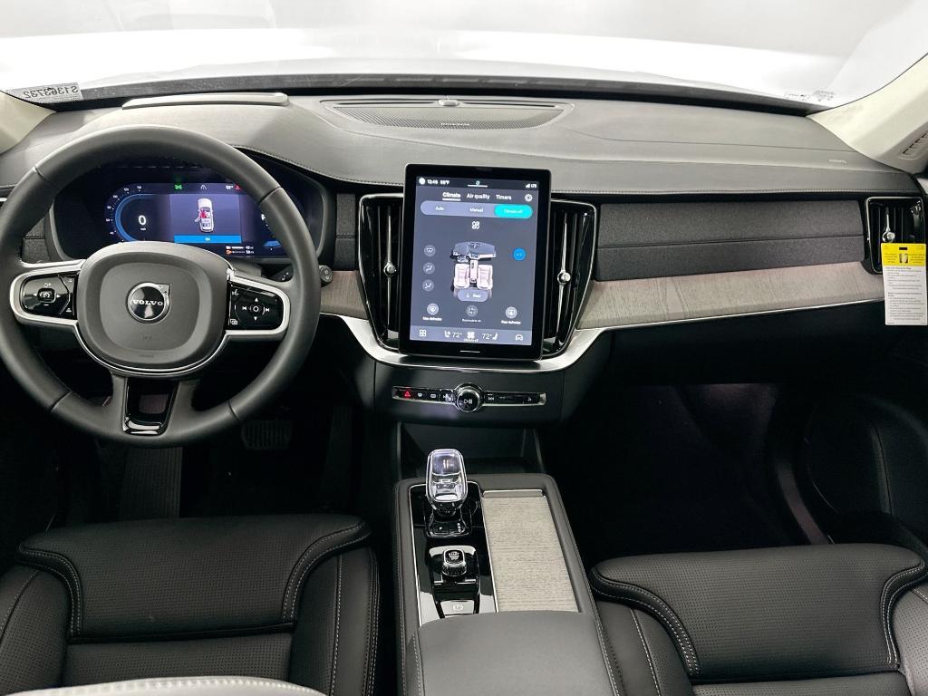 new 2025 Volvo XC90 Plug-In Hybrid car, priced at $75,124