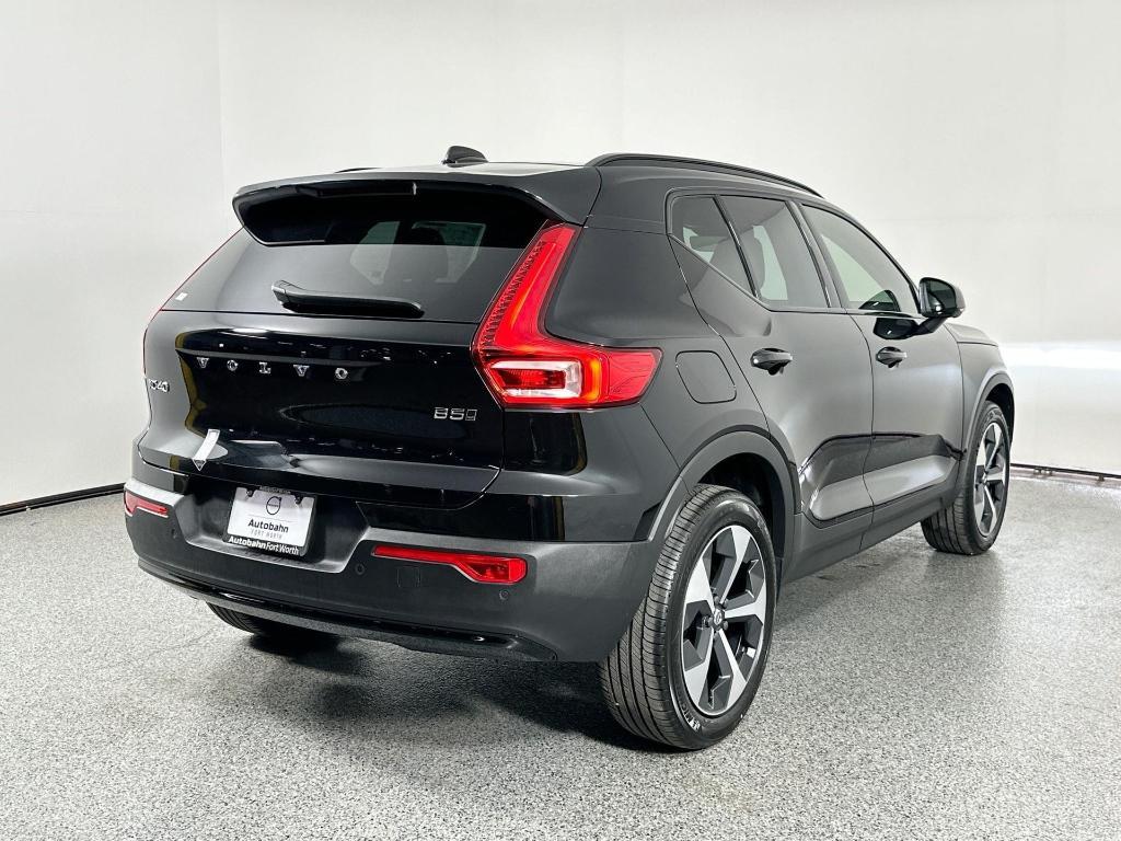 new 2025 Volvo XC40 car, priced at $47,315