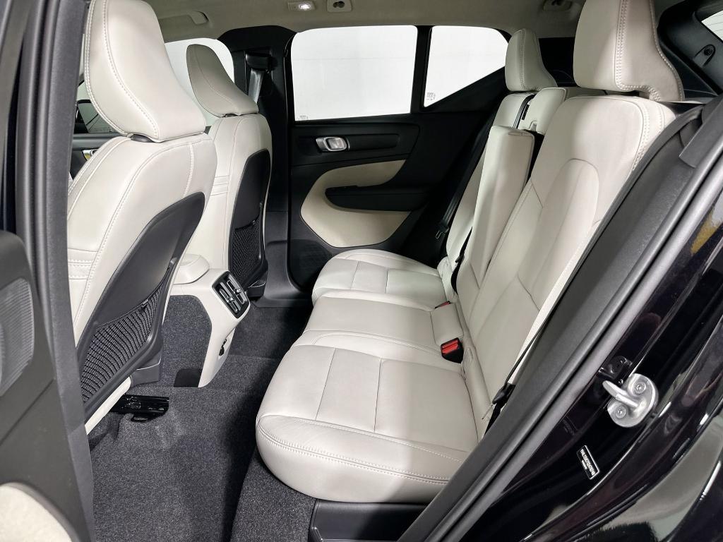 new 2025 Volvo XC40 car, priced at $47,315