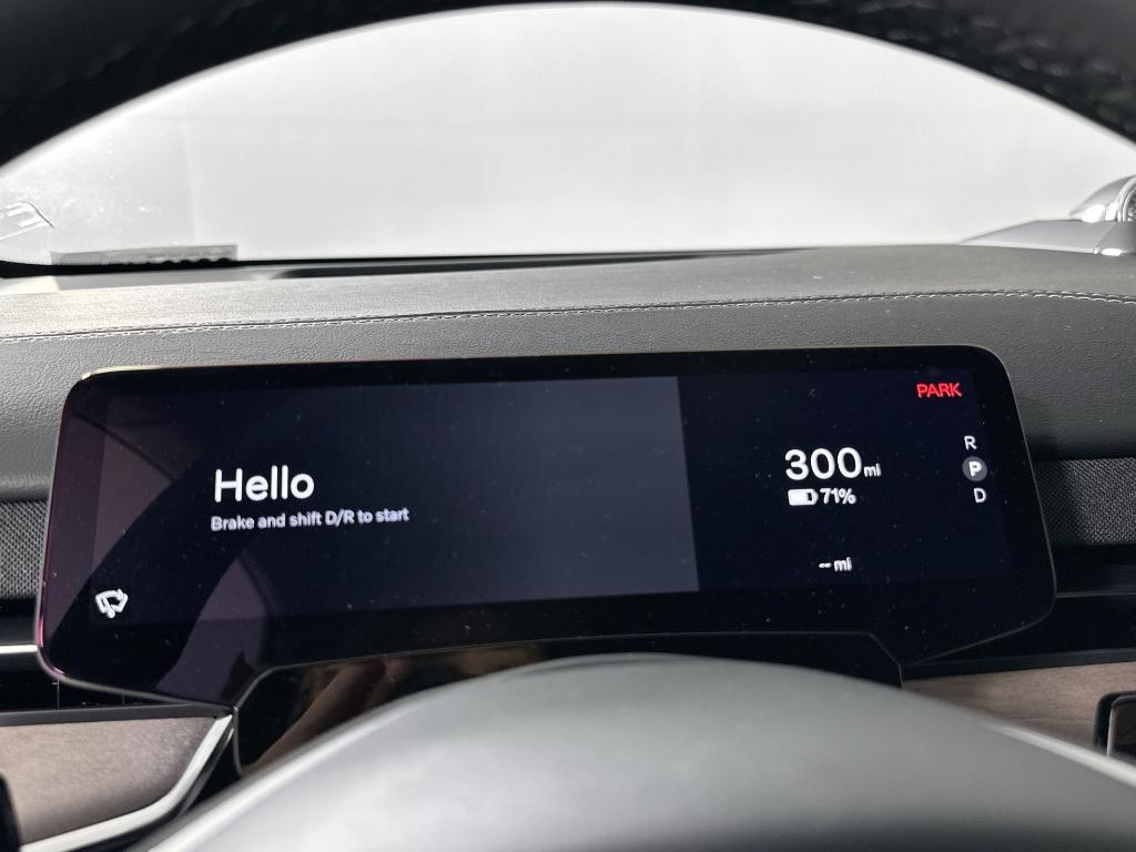 new 2025 Volvo EX90 car, priced at $83,610