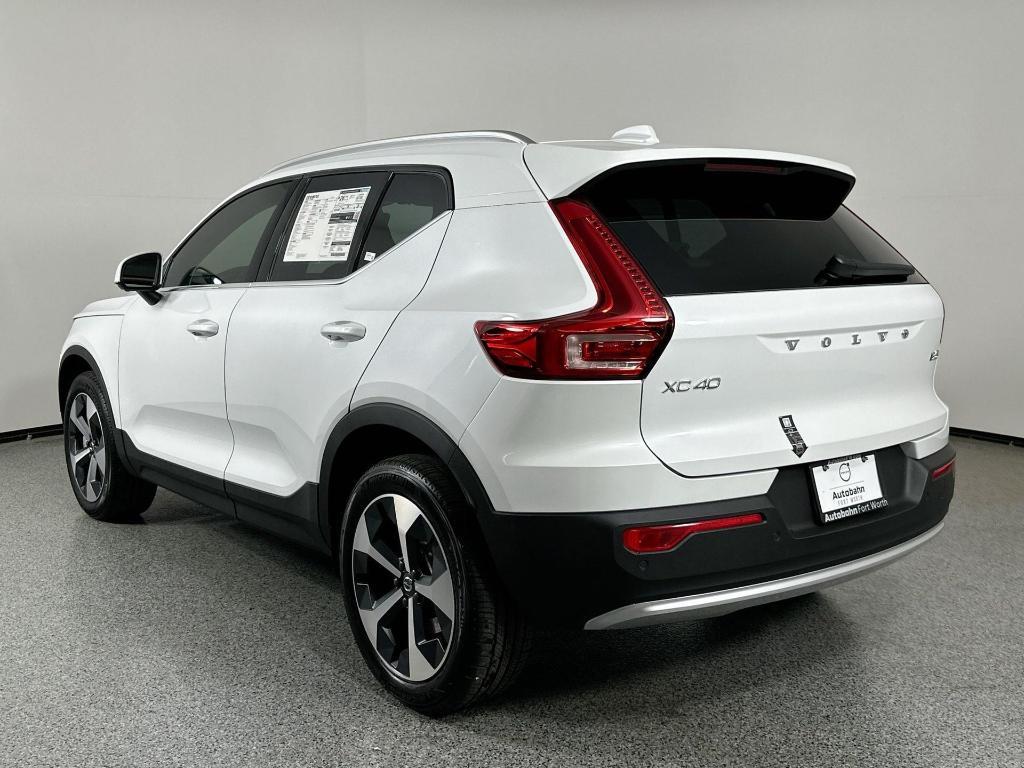 new 2025 Volvo XC40 car, priced at $46,815