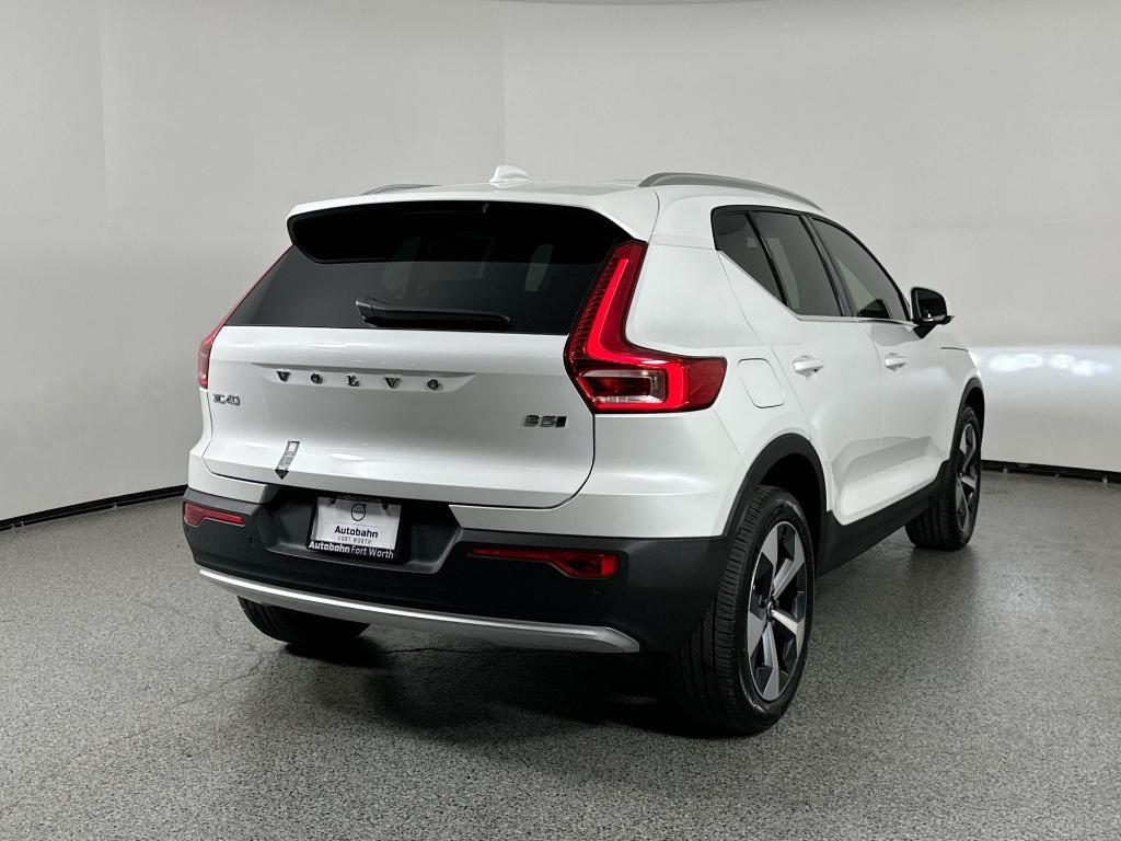 new 2025 Volvo XC40 car, priced at $46,815