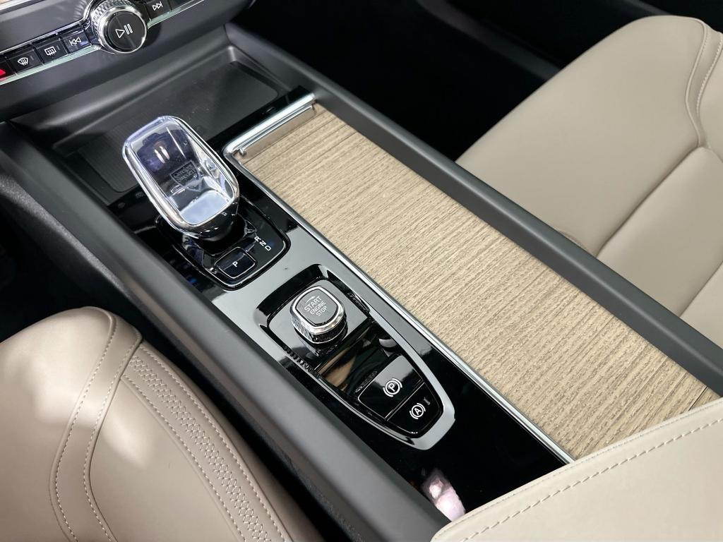 new 2026 Volvo XC60 car, priced at $57,985