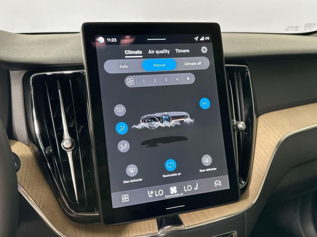 new 2026 Volvo XC60 car, priced at $57,985