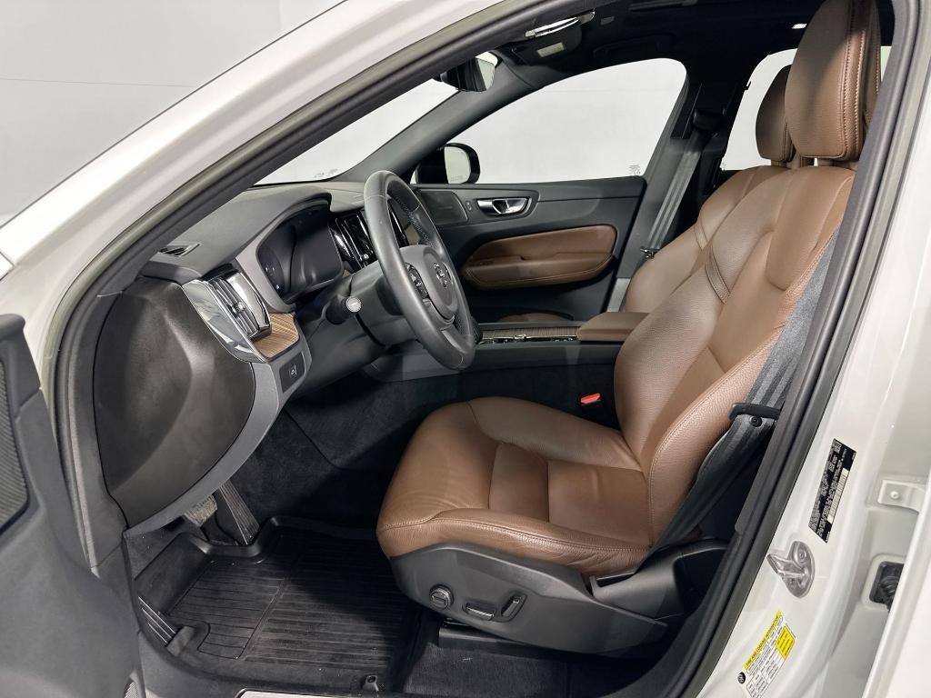 used 2023 Volvo XC60 car, priced at $39,991