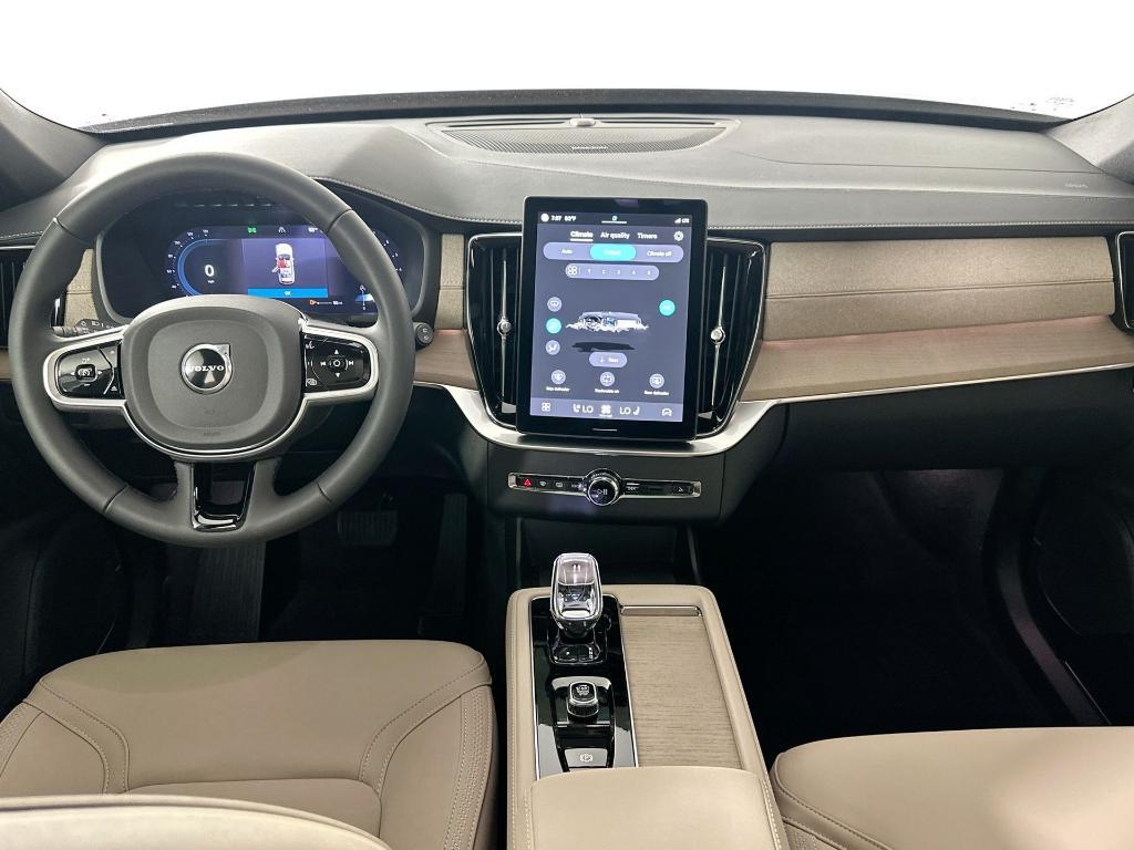 new 2025 Volvo XC90 car, priced at $60,200