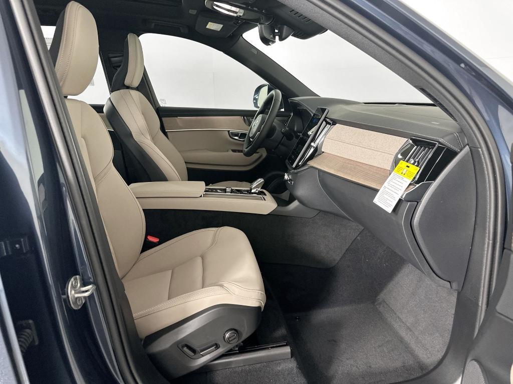 new 2025 Volvo XC90 car, priced at $63,555
