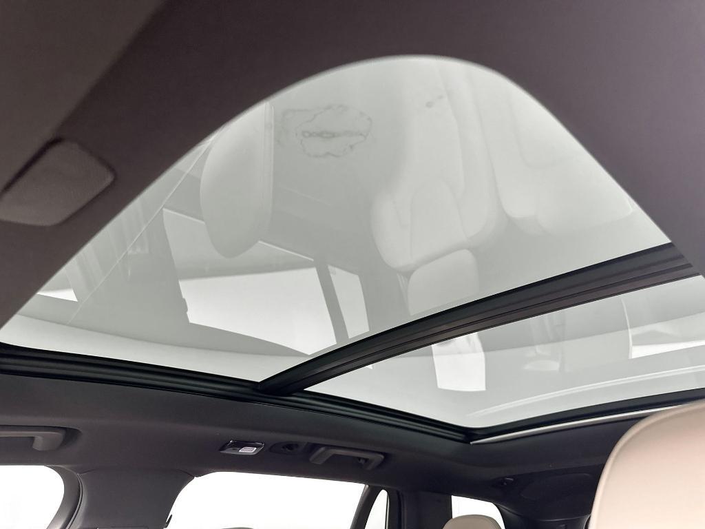 new 2026 Volvo XC90 car, priced at $71,825