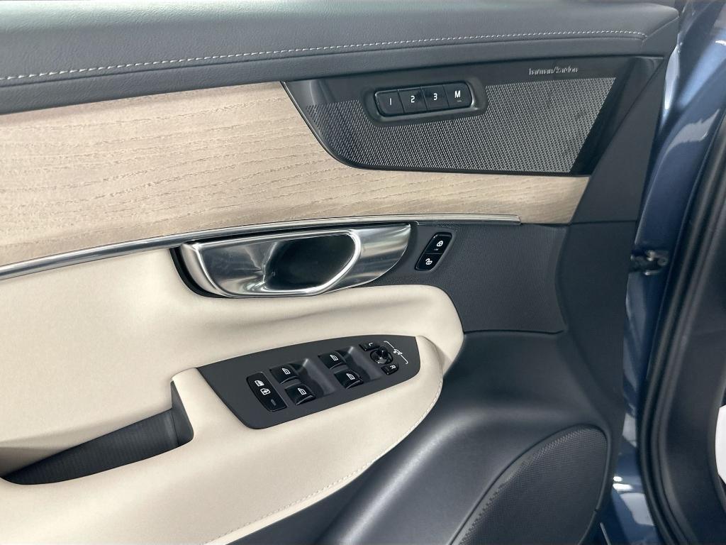 new 2026 Volvo XC90 car, priced at $71,825