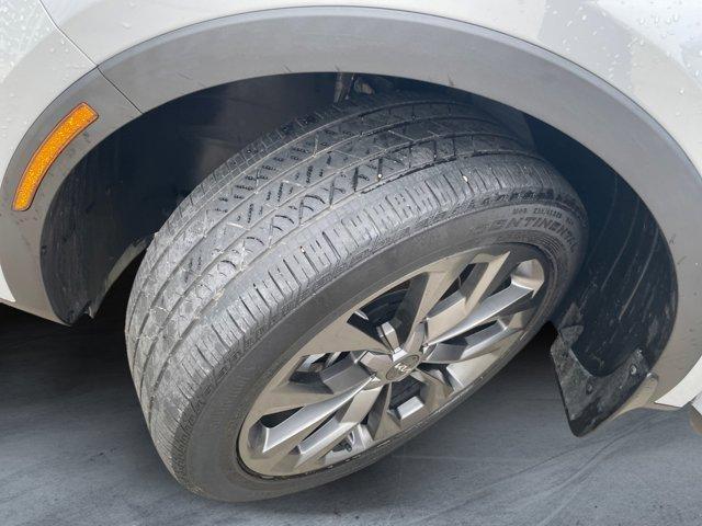 used 2023 Kia Sorento car, priced at $31,900