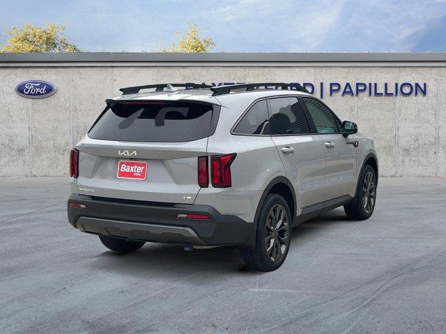 used 2023 Kia Sorento car, priced at $31,900