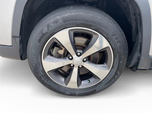 used 2020 Jeep Cherokee car, priced at $16,000