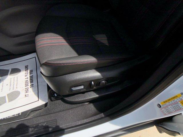 used 2024 Chevrolet Equinox car, priced at $29,000