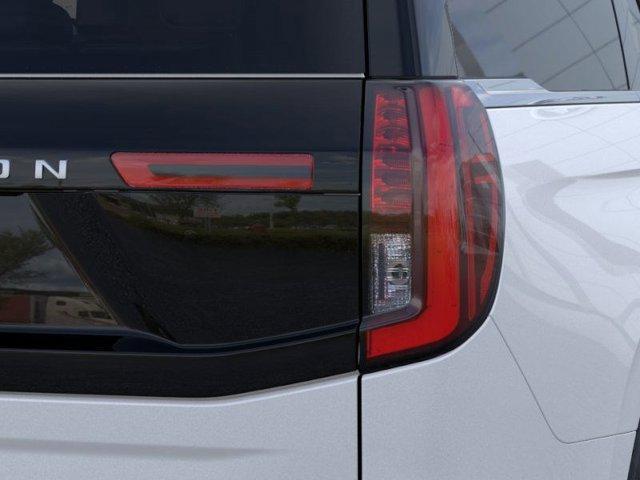 new 2025 Ford Expedition car, priced at $77,551