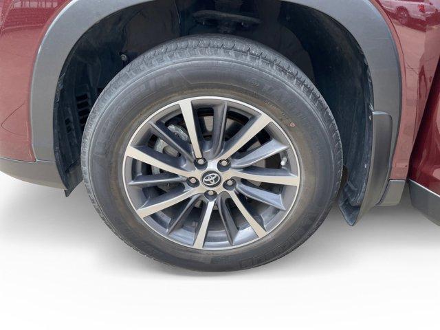 used 2019 Toyota Highlander car, priced at $29,692