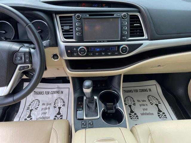 used 2019 Toyota Highlander car, priced at $29,692