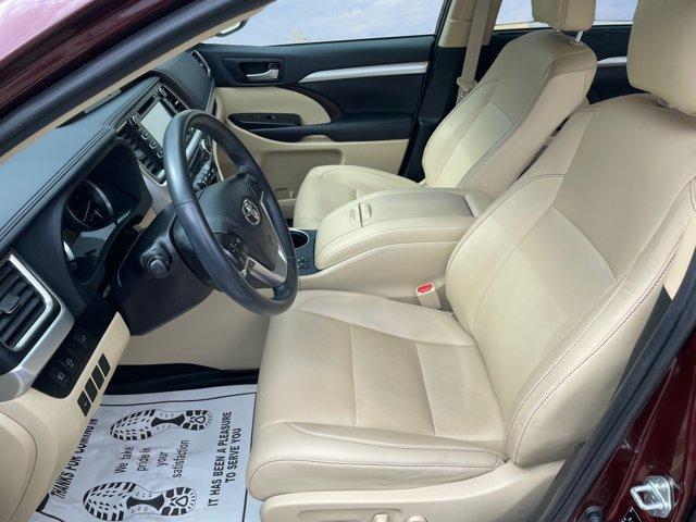 used 2019 Toyota Highlander car, priced at $29,692