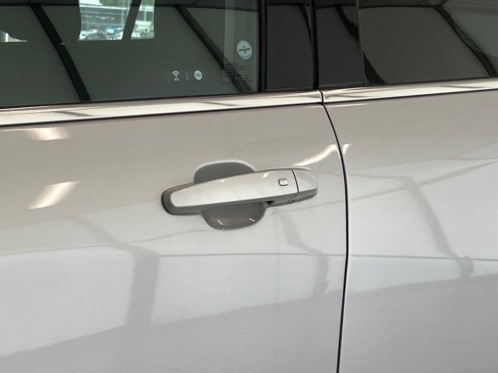 used 2019 Chevrolet Equinox car, priced at $12,990