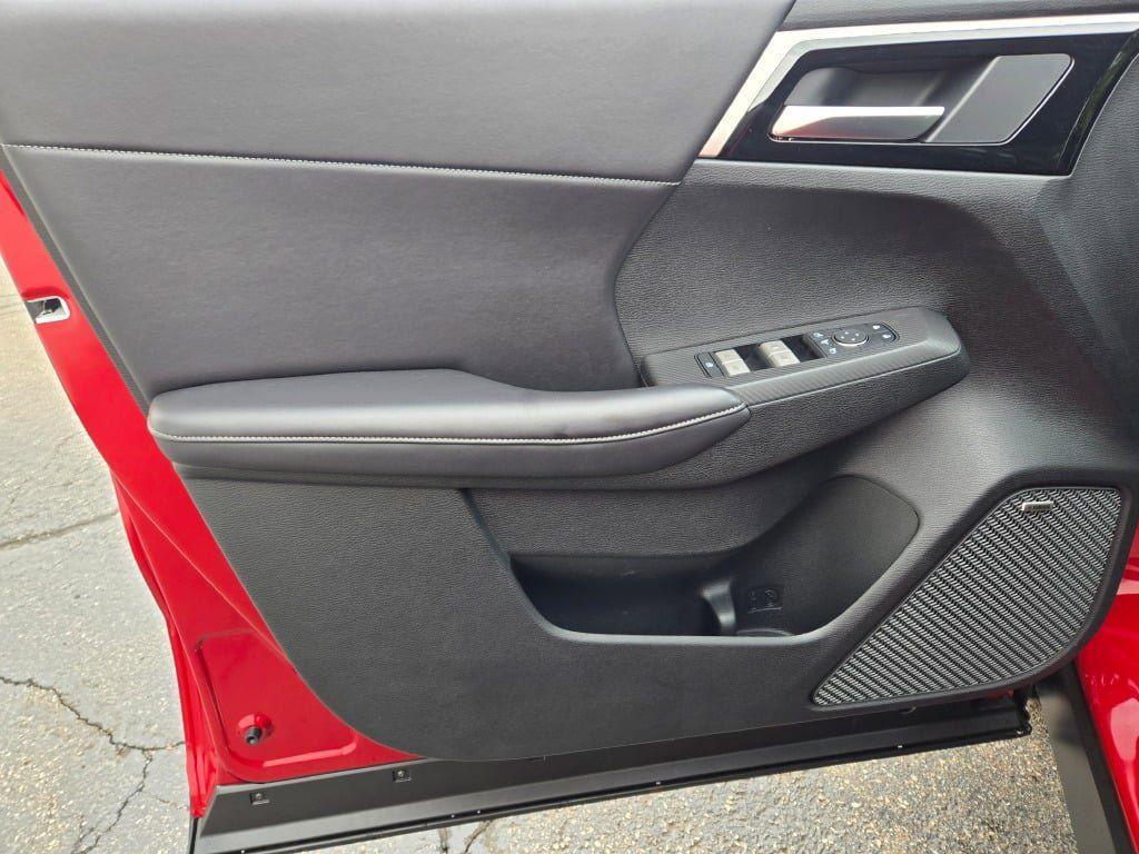 new 2025 Mitsubishi Outlander car, priced at $35,437
