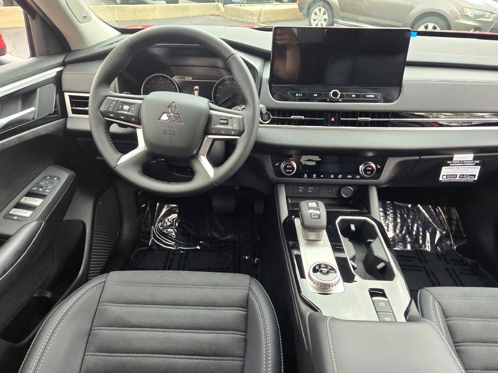 new 2025 Mitsubishi Outlander car, priced at $34,937